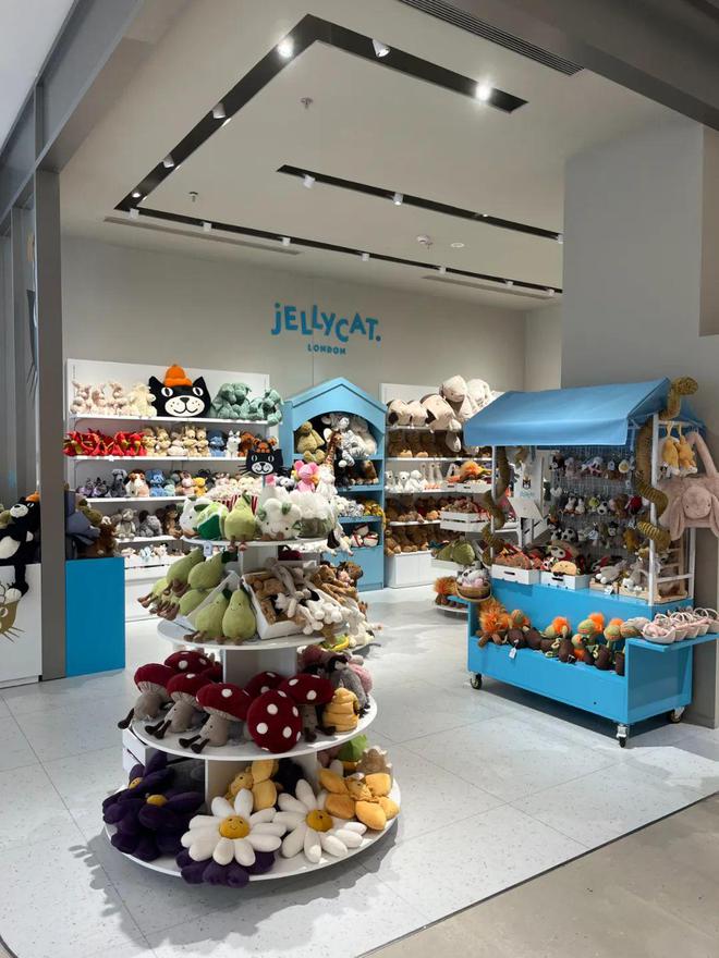 從毛絨玩具到社交貨幣 1457元高價(jià)背后的粉絲經(jīng)濟(jì)學(xué)